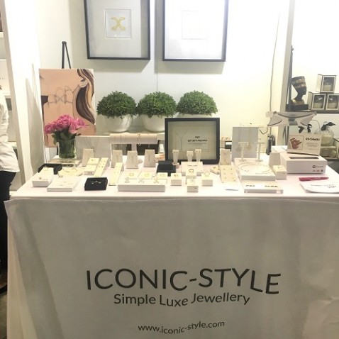 Iconic-style_banner_luxe_jewellery_promotional_branding_identity_white_minimalist