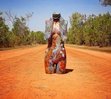 TradaraBriscoe_artist_scarf_aboriginal_australia_traditional_fashion_fabric_printing